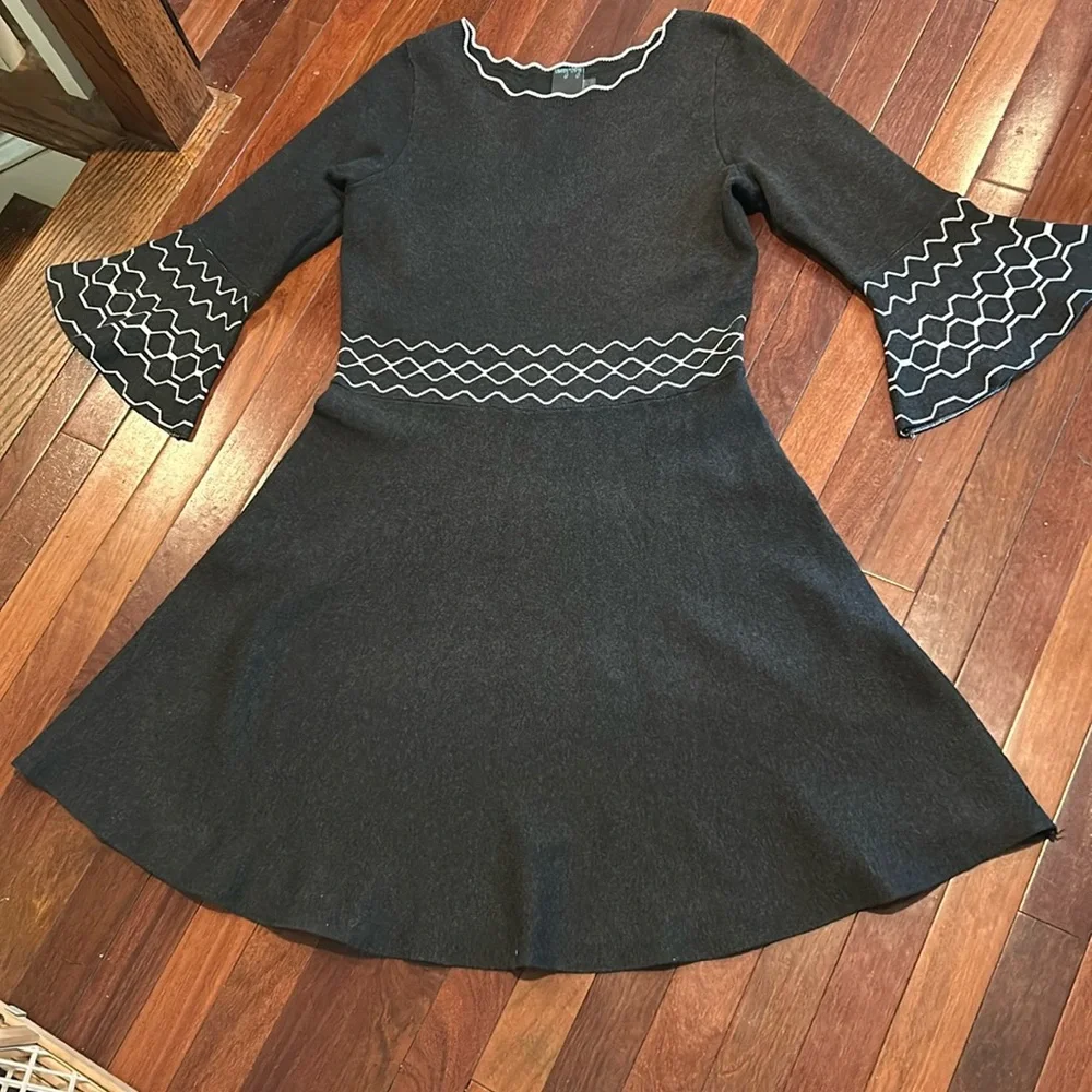 Gabby Skye dress - Picture 1 of 5